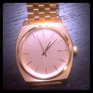 Nixon Minimal Gold Watch (Unisex)